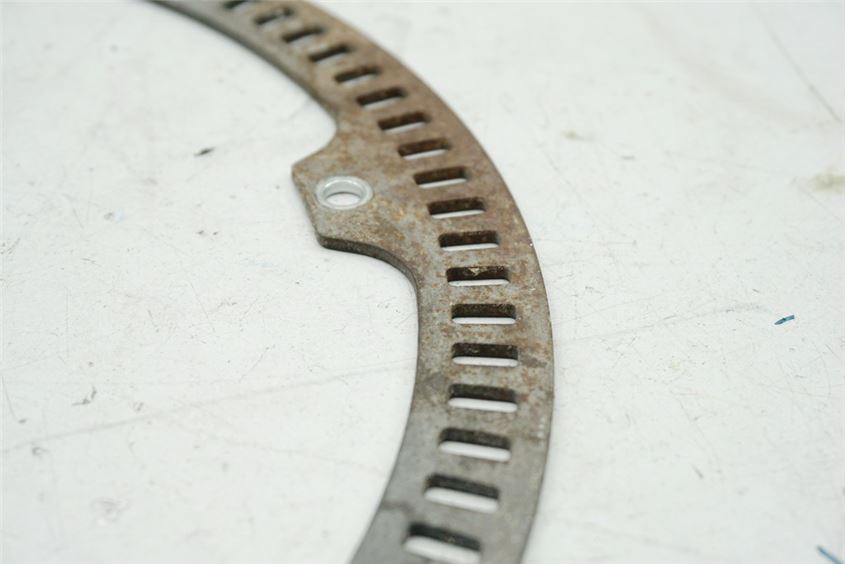 SUZUKI AN 650 ABS WVBU BURGMAN EXECUT ABS RING HINTEN KRANZ