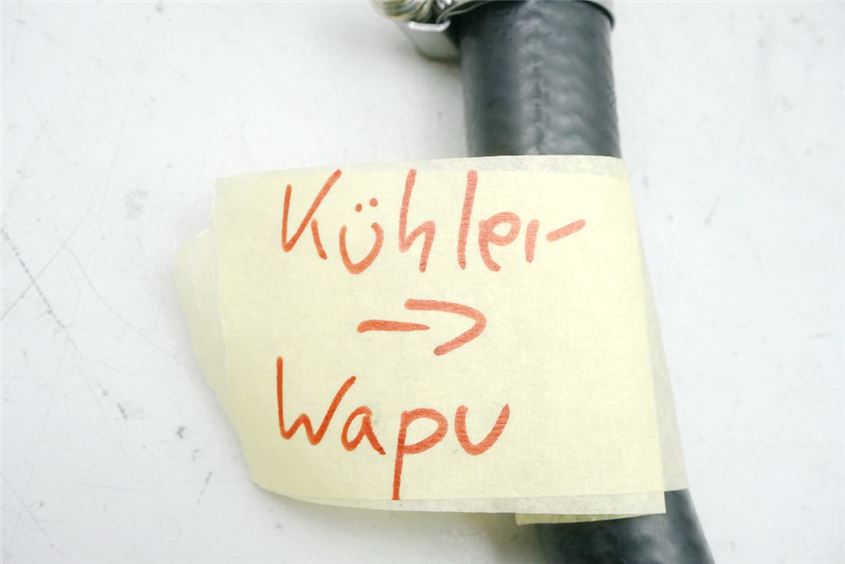 APRILIA PEGASO 650 ML KÜHLERSCHLAUCH WASSERPUMPE -> KÜHLER