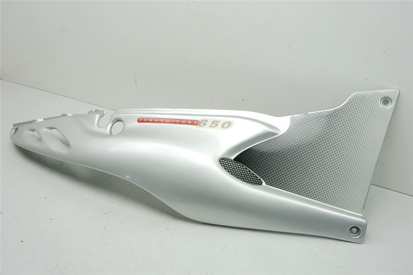 APRILIA PEGASO 650 ML CARENADO TRASERO DERECHO CUBIERTA TAPA LATERAL