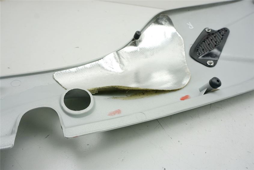 APRILIA PEGASO 650 ML HECKVERKLEIDUNG RECHTS ABDECKUNG COVER SEITENDECKEL