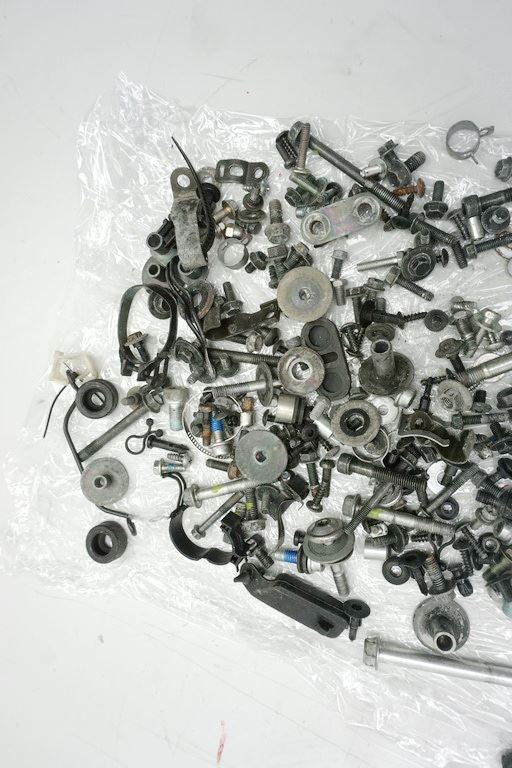 SUZUKI AN 650 ABS WVBU BURGMAN SCHRAUBEN & KLEINTEILE