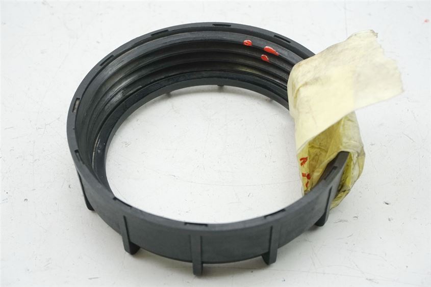 BMW K 1200 LT A K2LT HALTERUNG BENZINPUMPE RING KRANZ BEFESTIGUNG