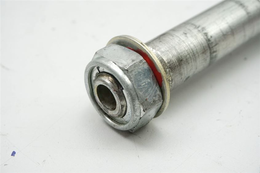 HONDA CBR 600 PC35 STECKACHSE HINTEN ACHSE RADACHSE