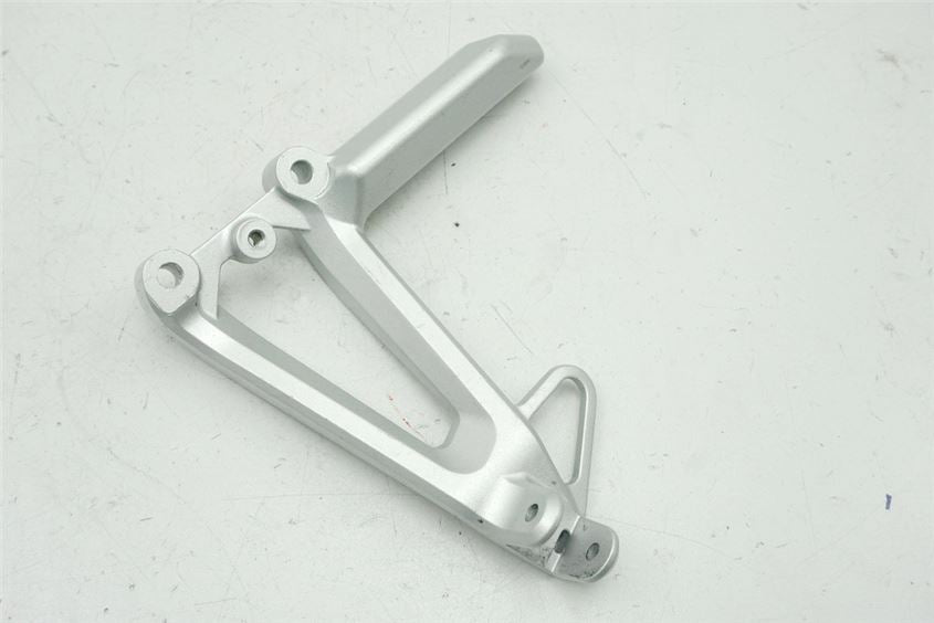 HONDA CBR 600 PC35 FOOTREST BRACKET PILLION LEFT HOLDER FOOTREST