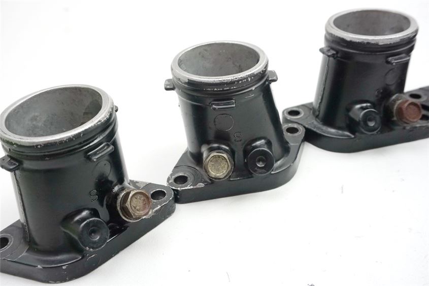 YAMAHA FZ 750 2KK INTAKE MANIFOLD - SET
