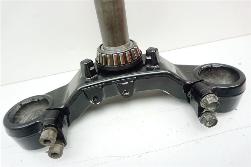 YAMAHA FZ 750 2KK TIJA INFERIOR HORQUILLA