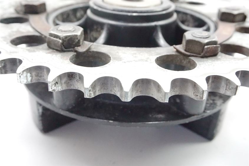 YAMAHA FZ 750 2KK KETTENRADTRÄGER AUFNAHME KETTENRAD