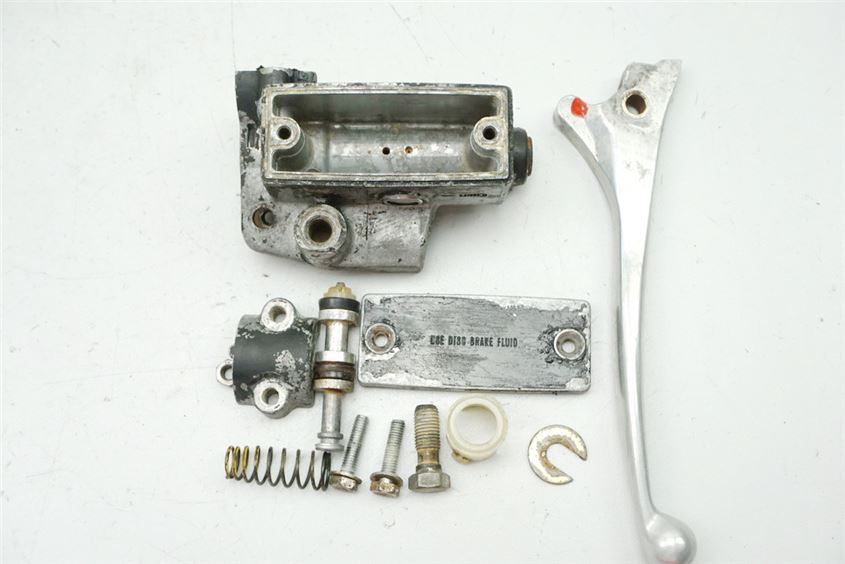 KAWASAKI Z 1000 ST KZT00E CILINDRO MAESTRO DE FRENO DELANTERO BOMBA DE FRENO