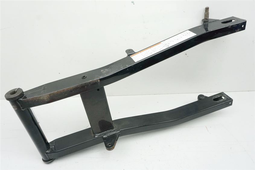 SUZUKI VL 125 WVA4 INTRUDER SWINGARM