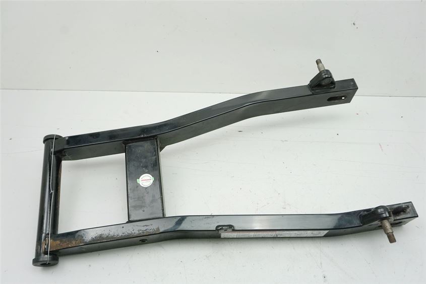 SUZUKI VL 125 WVA4 INTRUDER SWINGARM