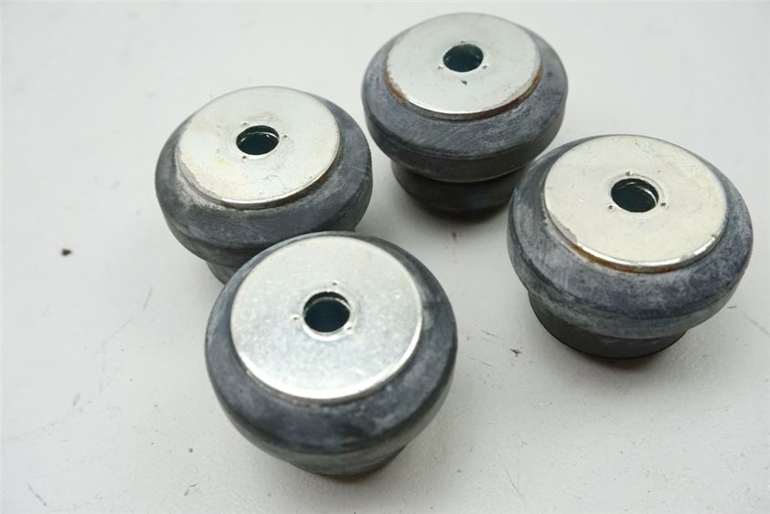 HONDA NC 700 S SA RC61 TANK RUBBERS SUPPORT HOLDER