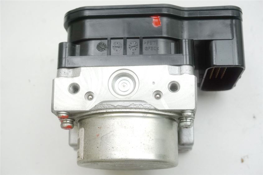 HONDA NC 700 S SA RC61 ABS PUMPE STEUERTEIL DRUCKMODULATOR