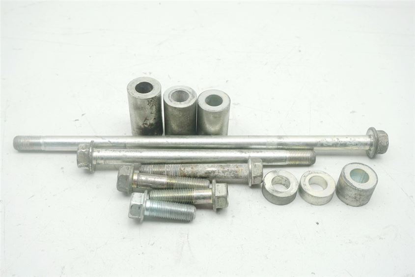 HONDA NC 700 S SA RC61 SOPORTE MOTOR TORNILLOS PERNOS EJE ESPACIADORES