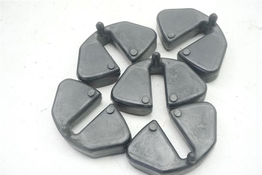 SUZUKI GSX 600 F AJ REAR DAMPER RUBBERS