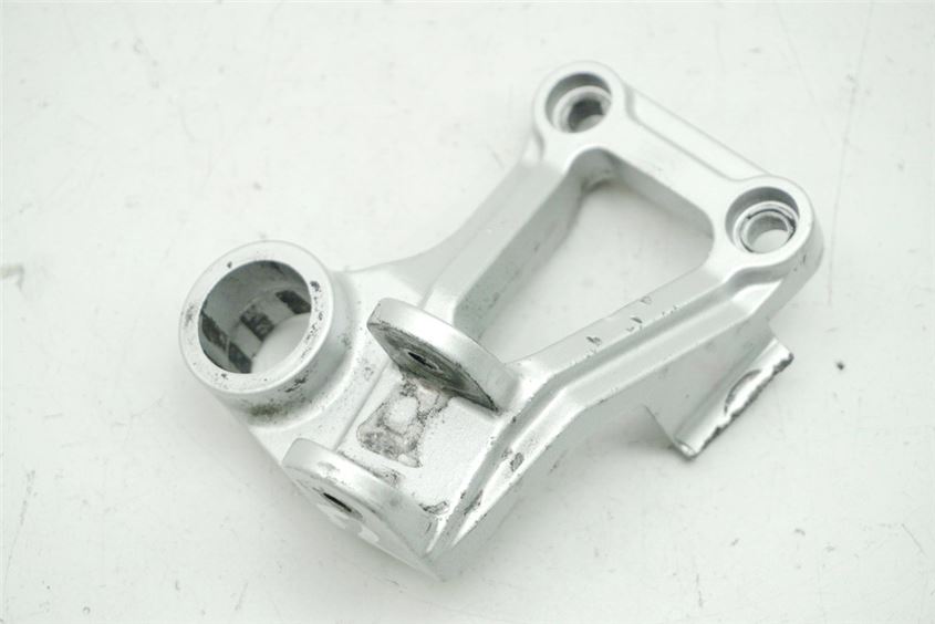 KAWASAKI GPZ 600 R NINJA ZX600A FOOTREST BRACKET PASSENGER LEFT HOLDER FOOTREST