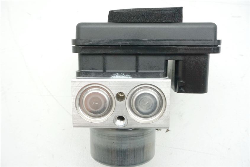 DUCATI SUPERSPORT 939 ABS PUMP CONTROL UNIT PRESSURE MODULATOR