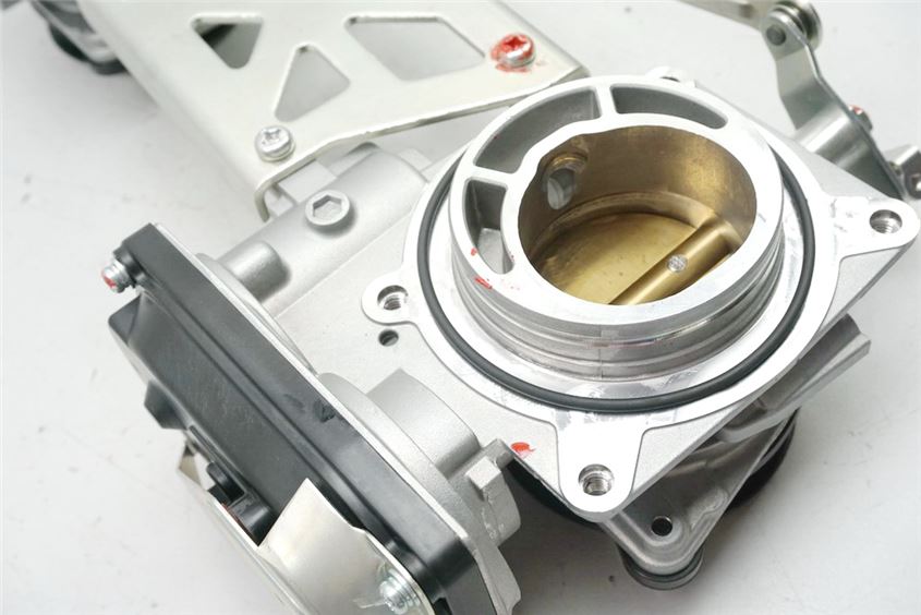 DUCATI SUPERSPORT 939 EINSPRITZANLAGE INJECTION DROSSELKÖRPER - 11610 KM