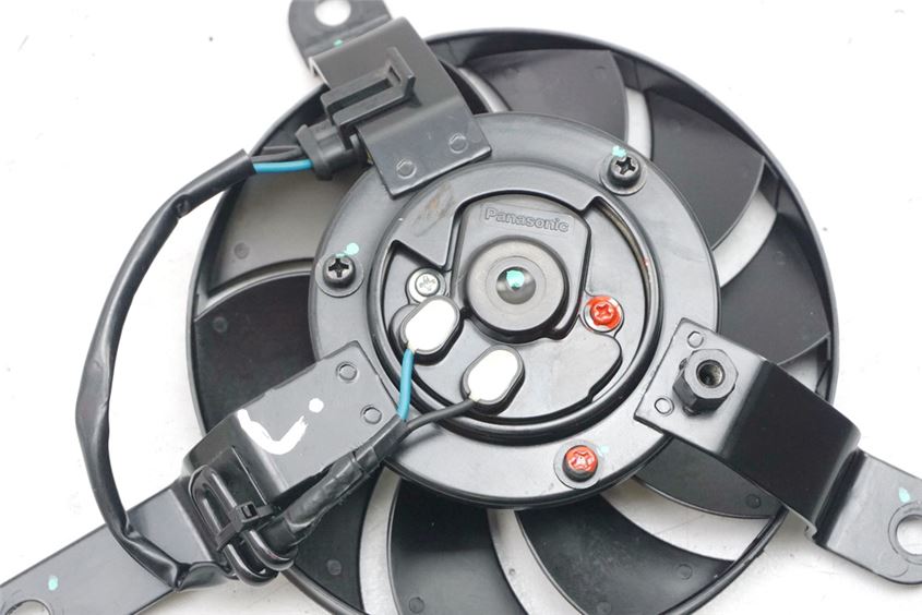 DUCATI SUPERSPORT 939 LÜFTERRAD LINKS KÜHLER LÜFTER MOTOR
