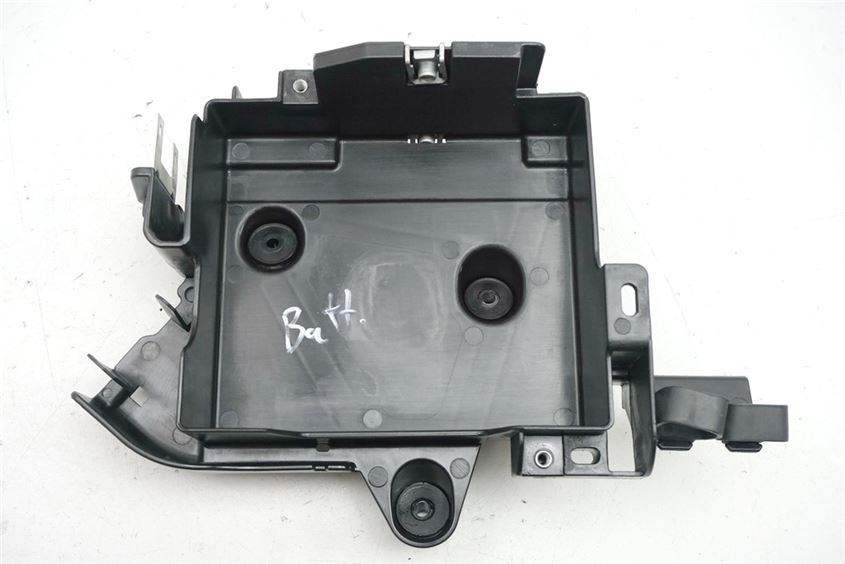 DUCATI SUPERSPORT 939 BATTERIEKASTEN BATTERIEFACH HALTER BATTERIE