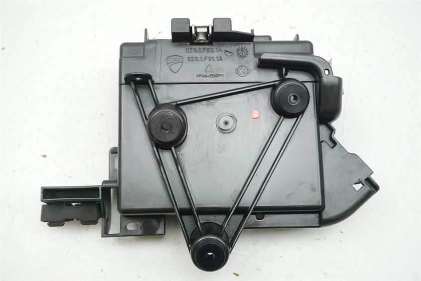 DUCATI SUPERSPORT 939 BATTERIEKASTEN BATTERIEFACH HALTER BATTERIE