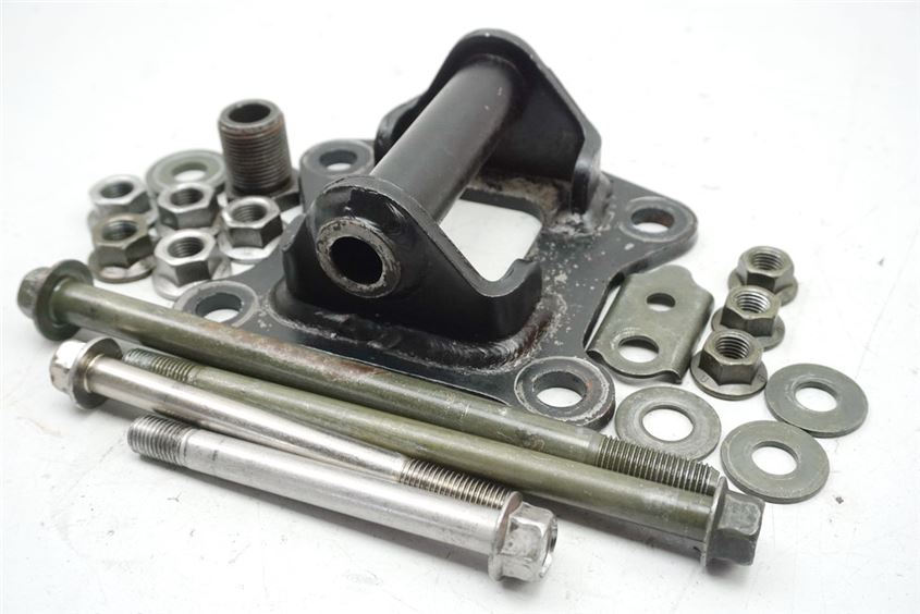 YAMAHA BT 1100 BULLDOG RP05 SOPORTE MOTOR EJE TORNILLOS PERNOS SOPORTE MOTOR