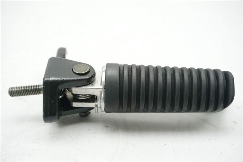 YAMAHA BT 1100 BULLDOG RP05 ESTRIBERA DERECHA DEL CONDUCTOR SOPORTE REPOSAPIÉS