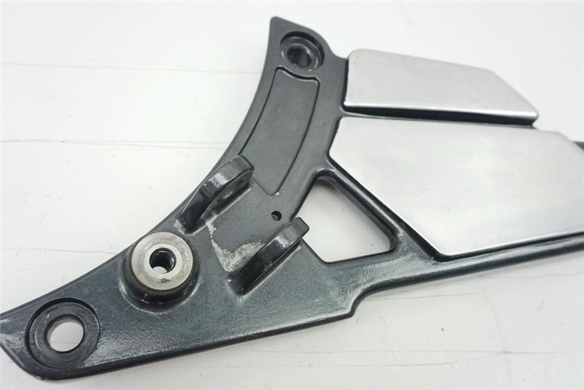 KAWASAKI ZR 750 C ZEPHYR FUßRASTENPLATTE FUßRASTENTRÄGER LINKS FOOTREST