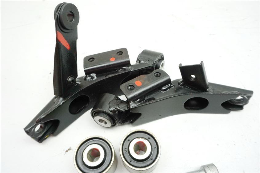 BMW K 1200 RS K12 MOTORHALTER ACHSE BOLZEN MOTOR HALTERUNG BUCHSEN DISTANZEN