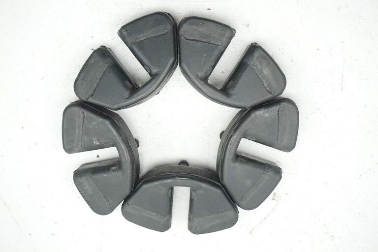 SUZUKI GS 500 E GM51B CUSH DRIVE RUBBERS