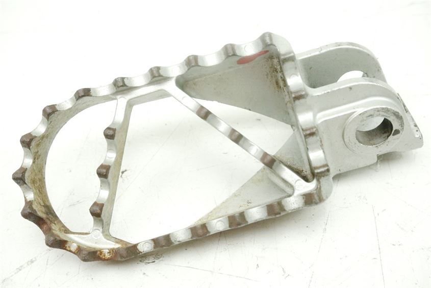 HUSABERG 550 FE FOOTREST DRIVER RIGHT FOOTREST