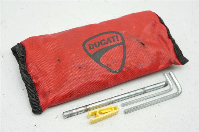 HERRAMIENTA DE A BORDO DUCATI SUPERSPORT 939