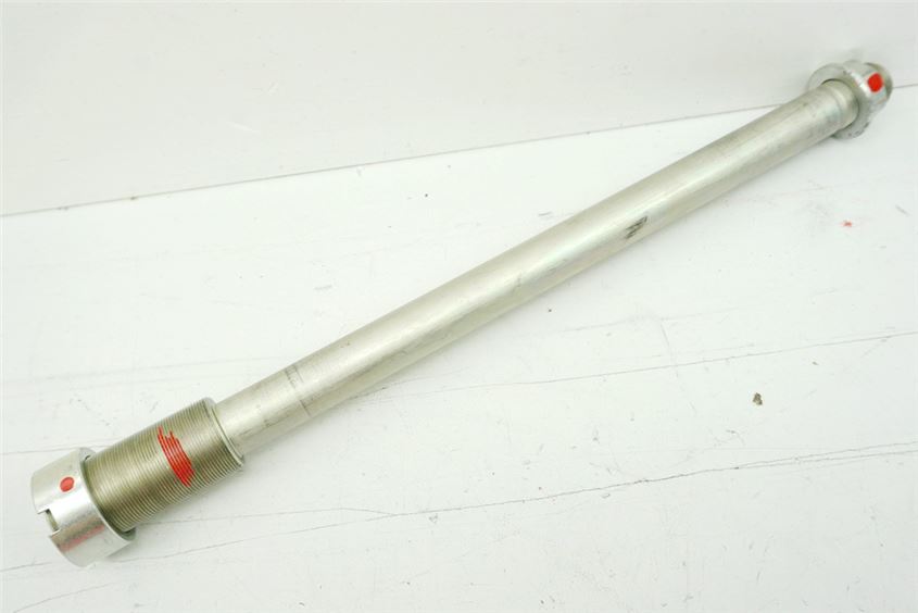 KAWASAKI Z 1000 ABS ZRT00B SWINGARM AXLE PIVOT