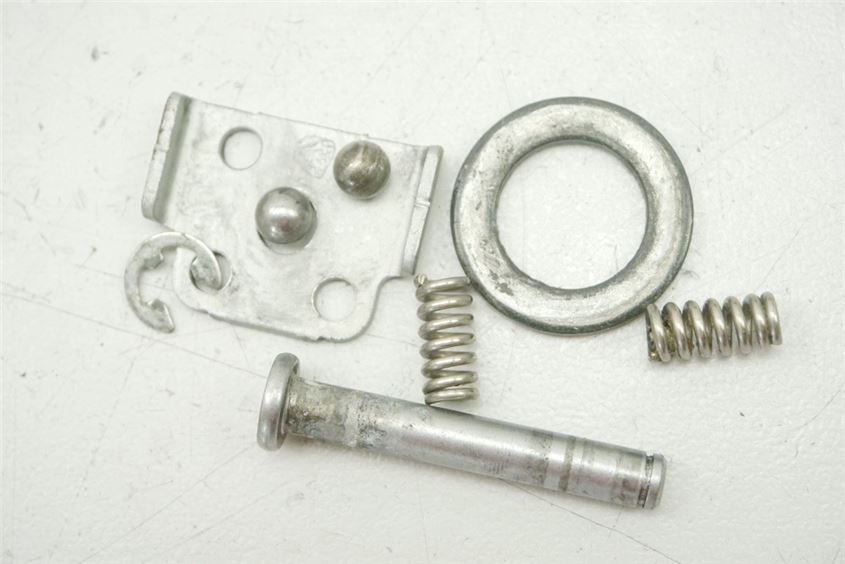 KAWASAKI Z 1000 ABS ZRT00B FUßRASTE SOZIUS LINKS FOOTREST