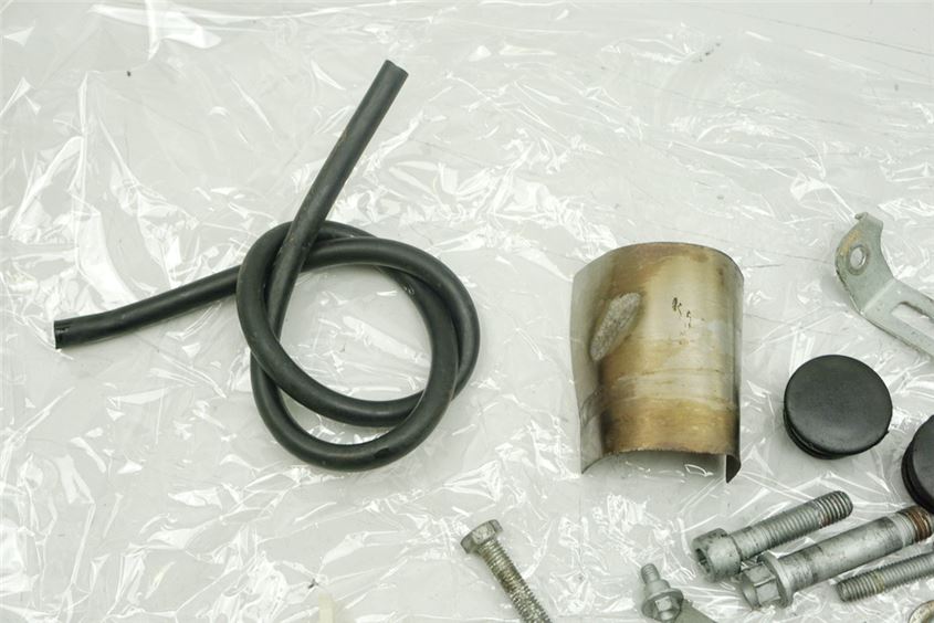 HUSABERG 550 FE TORNILLOS Y PIEZAS PEQUEÑAS