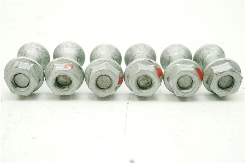 HUSABERG 550 FE REAR FRAME SCREWS