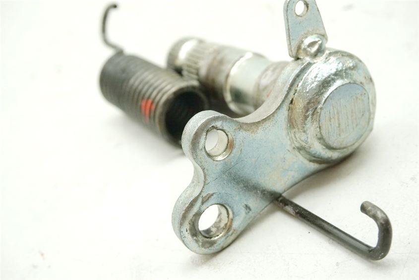HONDA GL 1500 SE SC22 B GOLDWING BRACKET BRAKE PEDAL SHAFT SPRING LEVER