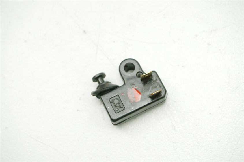 YAMAHA XVS 1100 VP05 CLASSIC DRAG STA INTERRUPTOR DE LUZ DE FRENO DELANTERO