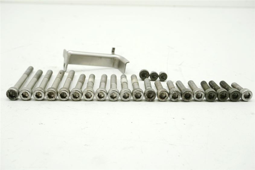 YAMAHA XVS 1100 VP05 CLASSIC DRAG STA SCREWS STATOR COVER STATOR MOTOR COVER