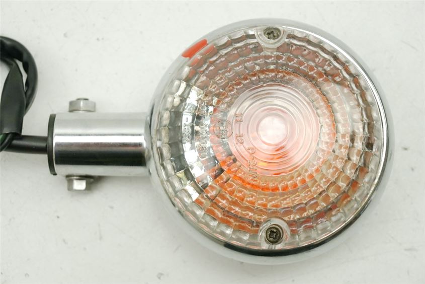 YAMAHA XVS 1100 VP05 CLASSIC DRAG STA INTERMITENTE DERECHO TRASERO - BLANCO