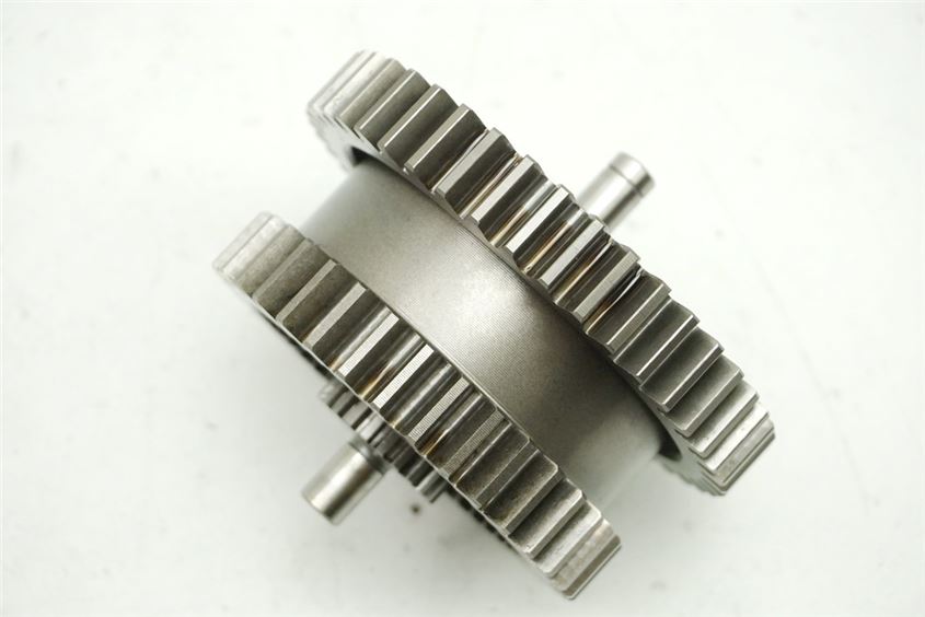 YAMAHA XVS 1100 VP05 CLASSIC DRAGSTAR STARTER GEAR INTERMEDIATE GEAR