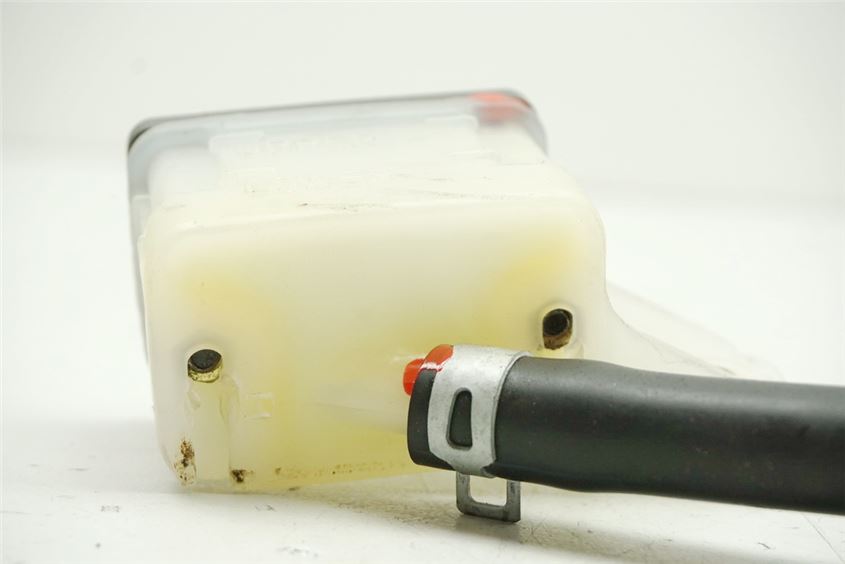 YAMAHA MT01 RP12 REAR BRAKE FLUID RESERVOIR