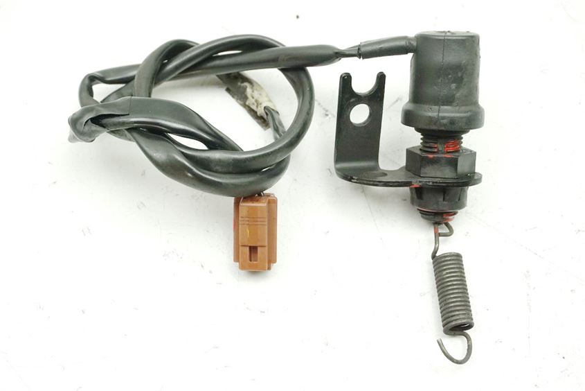 INTERRUPTOR DE LUZ DE FRENO TRASERO YAMAHA MT01 RP12