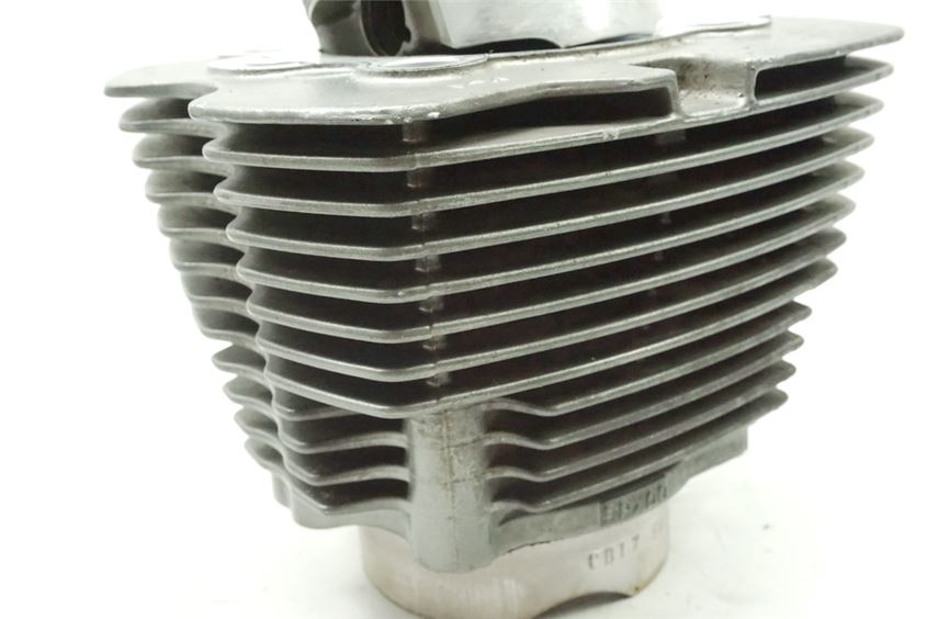YAMAHA MT01 RP12 CYLINDER FRONT & PISTON