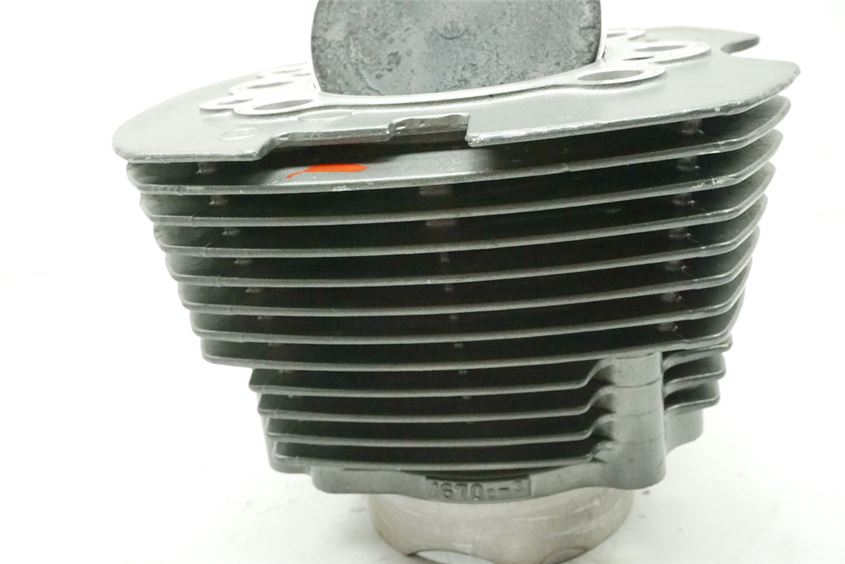 YAMAHA MT01 RP12 CYLINDER FRONT & PISTON
