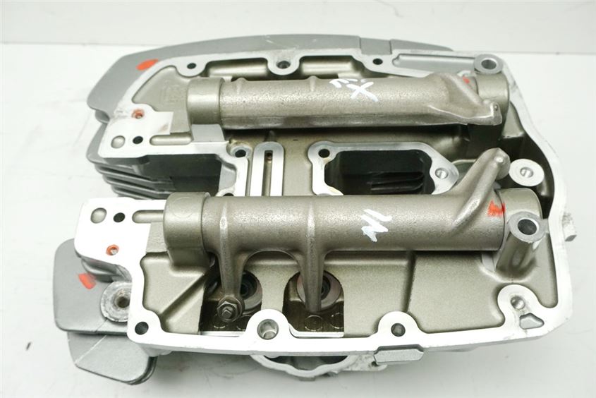 YAMAHA MT-01 RP12 CULATA DELANTERA VÁLVULAS BALANCINES SOPORTE DE COJINETE
