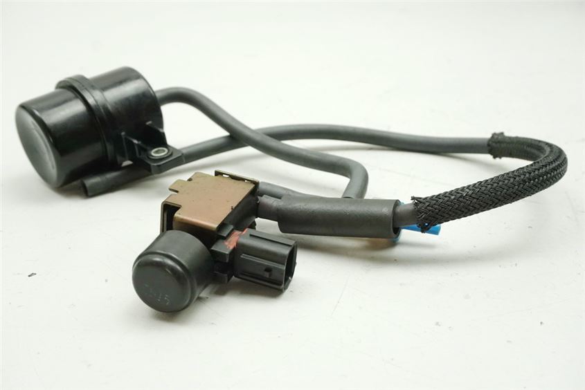 YAMAHA MT-01 RP12 VÁLVULA DE PRESIÓN REGULADOR DE PRESIÓN SOLENOIDE SENSOR CAJA DE FILTRO DE AIRE VASO DE EXPANSIÓN
