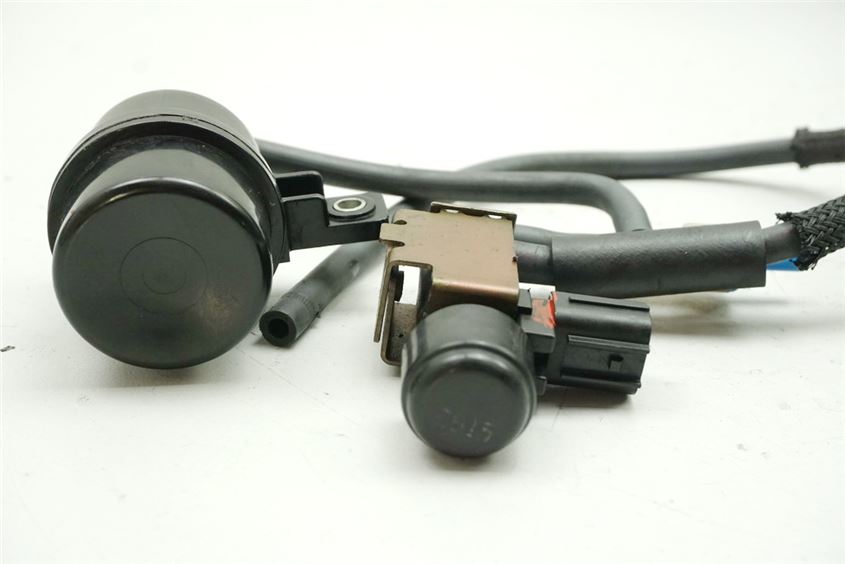 YAMAHA MT-01 RP12 VÁLVULA DE PRESIÓN REGULADOR DE PRESIÓN SOLENOIDE SENSOR CAJA DE FILTRO DE AIRE VASO DE EXPANSIÓN