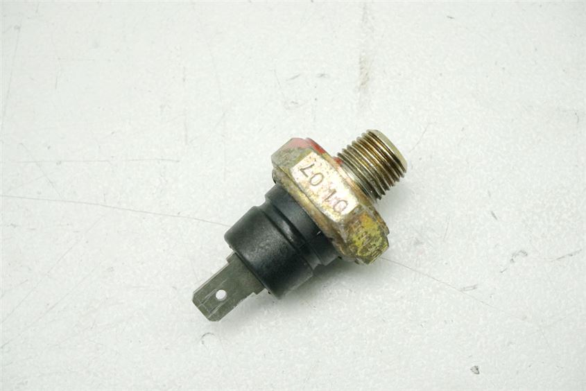APRILIA ETV 1000 CAPONORD INTERRUPTOR DE PRESIÓN DE ACEITE
