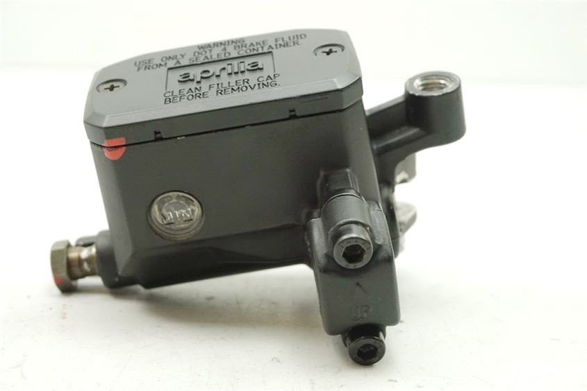 APRILIA ETV 1000 CAPO NORD BREMSZYLINDER VORN BREMSPUMPE