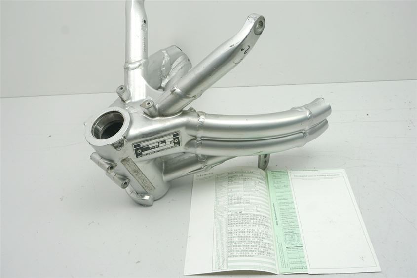 TRIUMPH DAYTONA 955 i T 595 RAHMEN & BRIEF FRAME RAHMENKOPF